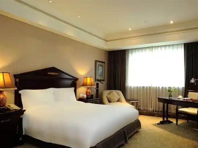 Crowne Plaza Shanghai Nanjing Road By Ihg Xangai Exterior foto A room at the hotel
