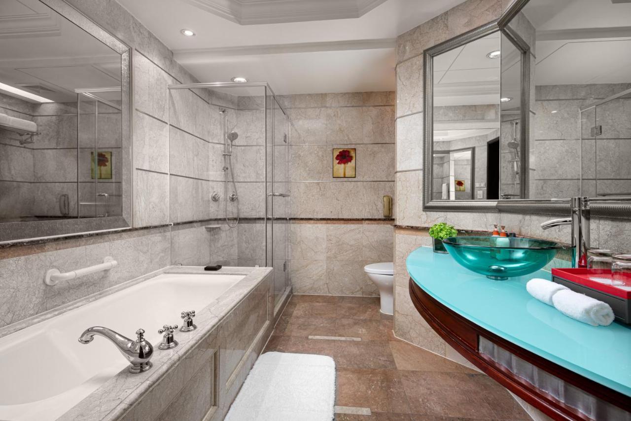 Crowne Plaza Shanghai Nanjing Road By Ihg Xangai Exterior foto Bathroom