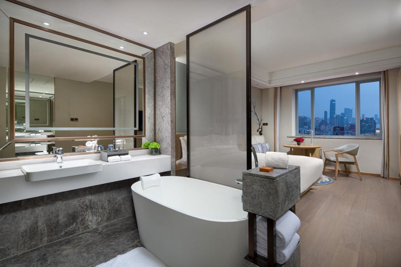 Crowne Plaza Shanghai Nanjing Road By Ihg Xangai Exterior foto Deluxe Suite